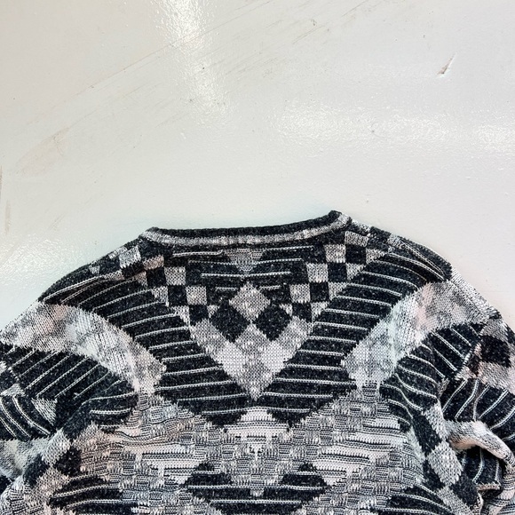 Vintage Knit Sweater - Picture 7 of 7